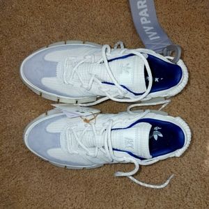 Ivy Park Super Sleek Chunky Platform Sneaker Sz 7